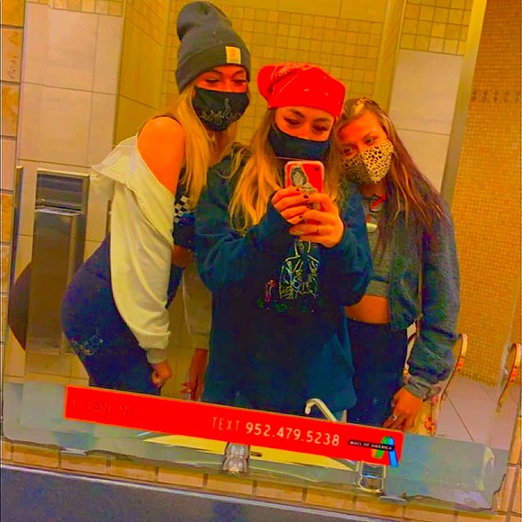 JUST ABOUT ME (: - Picture 2 of 3